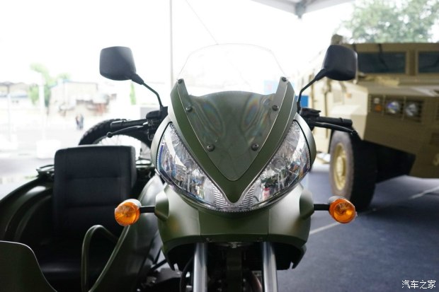 宋楠：评解放军嘉陵600*用军**摩托及技战术