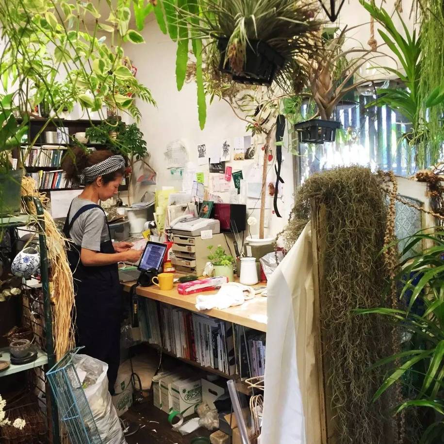 十万步走出的东京花店