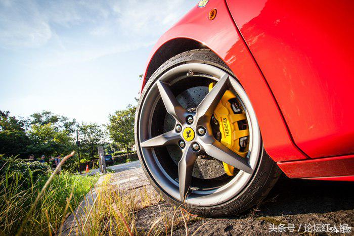 法拉利488评测重装上阵,法拉利488拆车视频