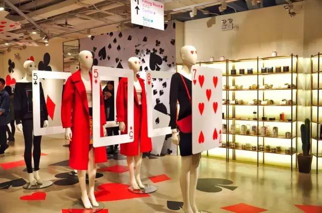 探店衣服咖啡店,探店时装店