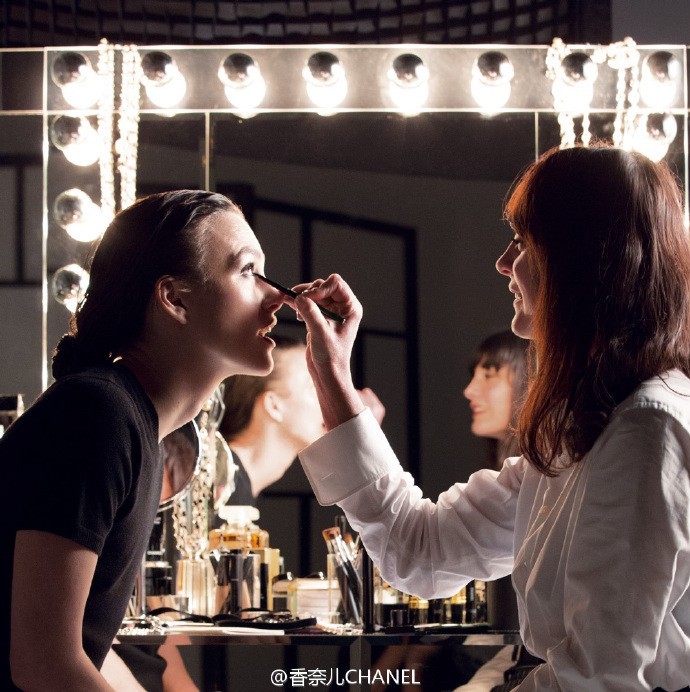 签约胡歌,胡歌香奈儿香水发布会