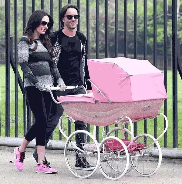 明星宝宝用什么推车,明星宝宝都用什么婴儿推车