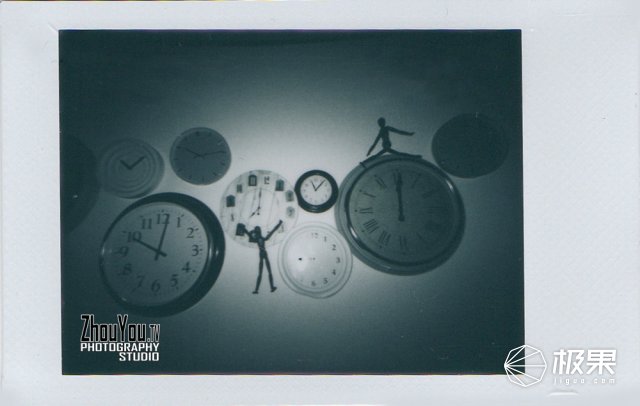 复古拍立得照片玩法,一键剪同款拍立得创意无极限