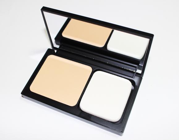 古驰柔滑透亮粉饼050,无印良品保湿柔滑粉饼