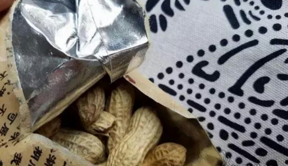 看完这篇对正林、恰恰花生的测评，立刻就馋酒了，走走走，喝！