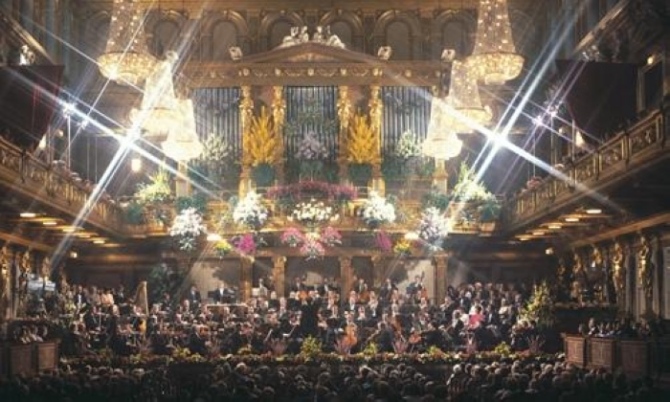 施特劳斯著名圆舞曲视频,施特劳斯第一个圆舞曲