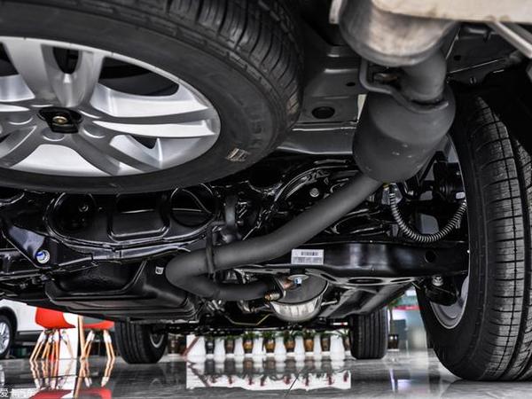 野马t702015款1.8手动豪华型,野马t70升级手动精英型口碑