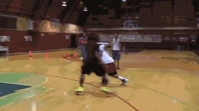 如何防守拜佛过人,拜佛转身过人招式