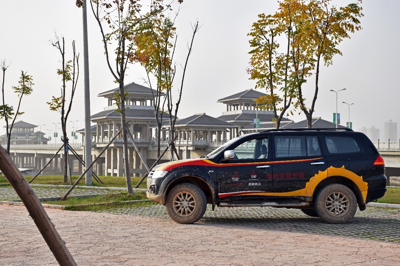 帕杰罗劲畅沉浸式体验,2022款帕杰罗劲畅试驾视频