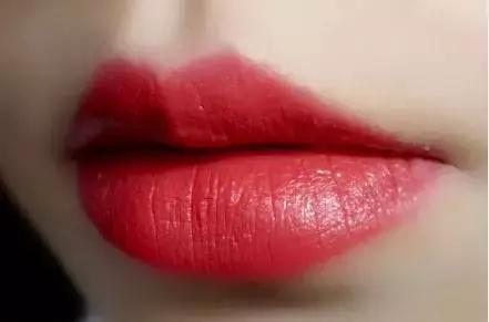 拯救黄皮妹，这些口红让你白两度