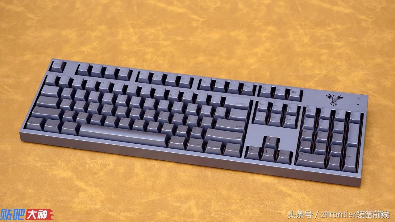 硬糖机械键盘classic评测,雷迦机械键盘评测