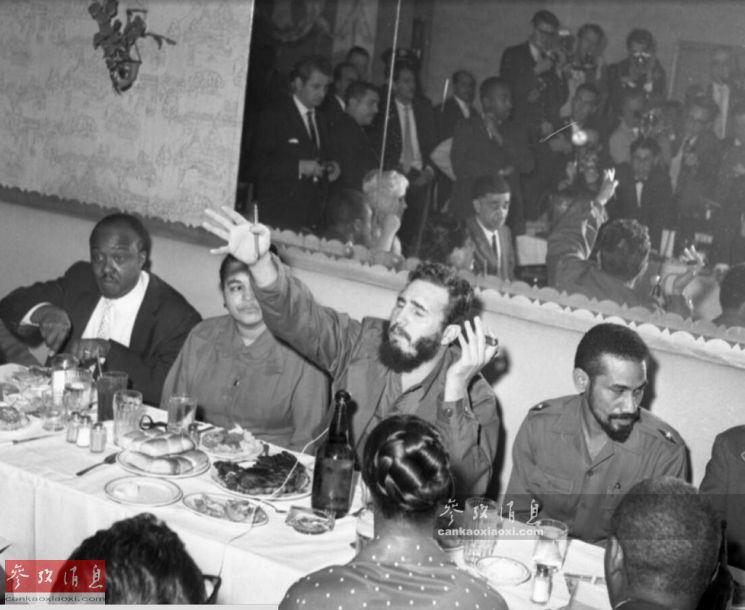 菲德尔卡斯特罗会见普京,卡斯特罗来访中国