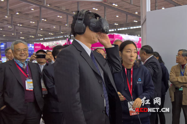 11月16日新闻1分钟知天下,每天三分钟知晓天下事新闻早餐