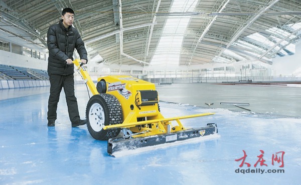 一座场馆撬动一个冬天