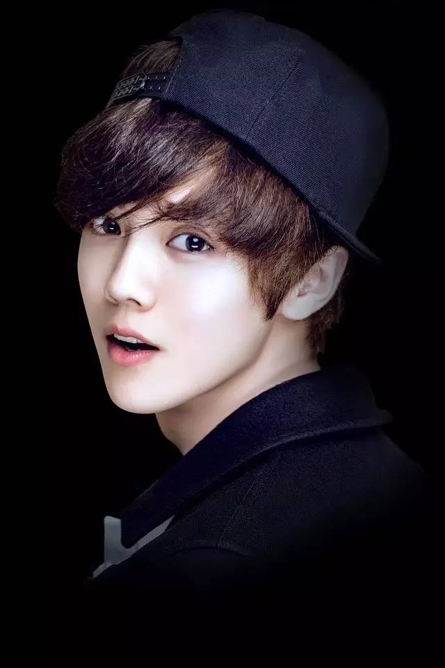 Jolin的蛋糕，杨幂的画，鹿晗的足球...万万没想到！明星们都是酱紫的跨界艺能王！