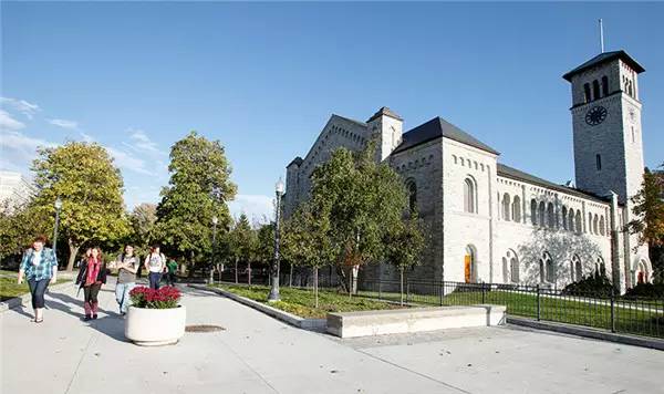 最新鲜!加拿大哪些大学最靠谱?谁实力碾压全场,谁憋屈不服只能垫底,这结果也是有点没想到!