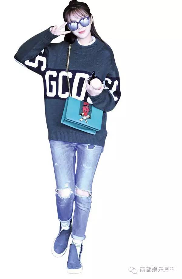 杨紫赵丽颖机场撞衫,杨紫周冬雨影后对比