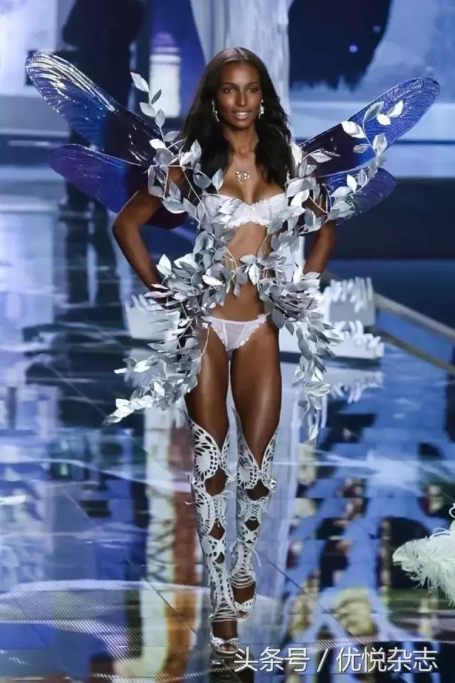 175cm的她凭什么佩戴2016维秘天价Bra？｜优媛荟