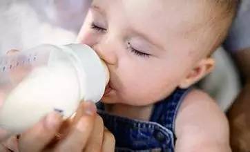 宝宝不肯吃奶怎么办吃什么好,宝宝不肯吃辅食和奶粉怎么办