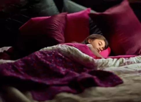 醒目宝贝微课：日渐频繁的多媒体学习作业与视力保护