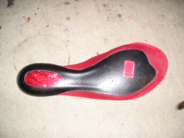 彪马足球鞋顶级和高端的区别,彪马最好的足球鞋