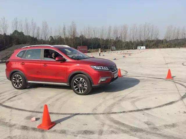 自主品牌suv荣威,自主小型suv汽车