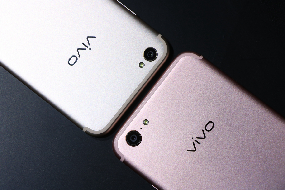 vivox9plus换外屏,vivox9plus和x9外观对比