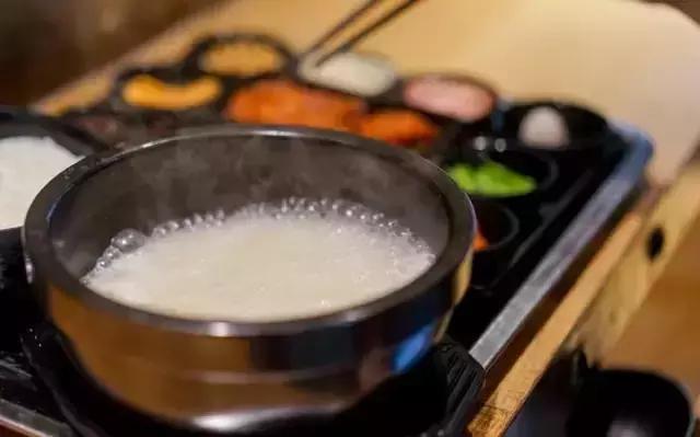 只花10块钱吃一餐,只花21元点了两个汉堡