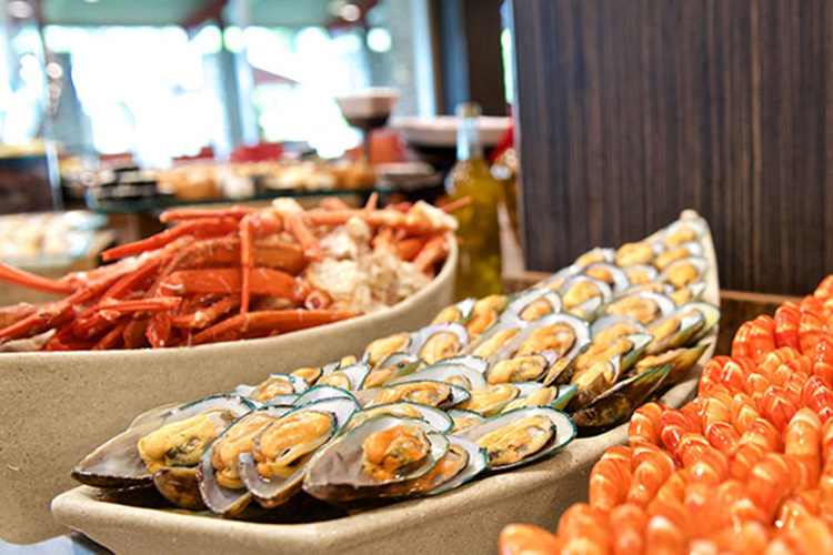 塞班岛5日自由行攻略,一大家人在塞班岛海域留影