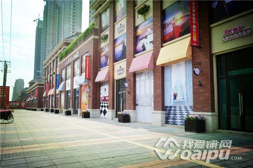 合肥加侨爱情海小镇街区试营业弱化婚庆主打生活业态