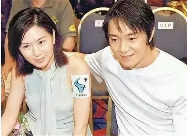 周星驰回忆心酸故事,周星驰年轻时为了事业放弃爱情