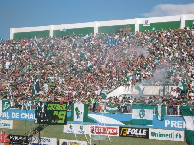 痛心！距赛季结束仅剩三场球这支球队却惨遭空难！