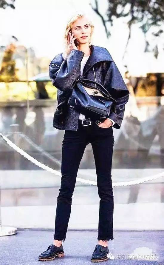 妹砸，冬天的大衣，你配对包了嘛？