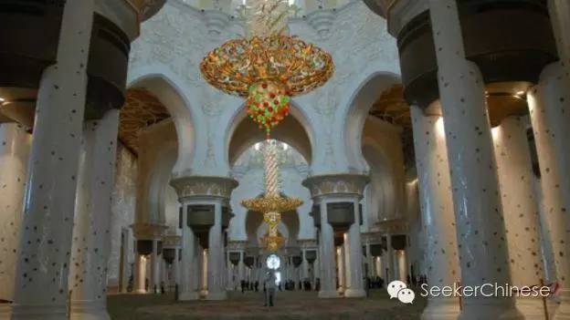 阿联酋最顶级豪华的清真寺,阿联酋阿布扎比最大的清真寺