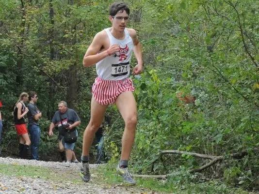 肥胖被嘲笑后逆袭,一个胖子因过度肥胖被同学嘲笑