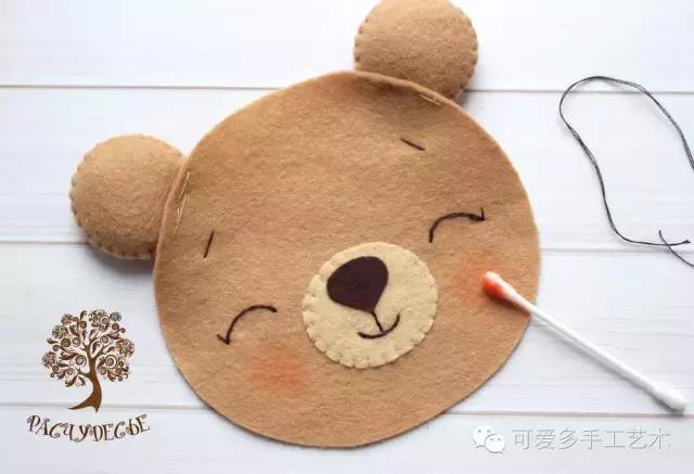 冬天可爱小熊,萌化了的可爱小熊怎么做