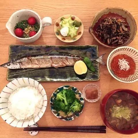 别说林宥嘉了，连迪迦奥特曼都结婚了！还有秋瓷炫……