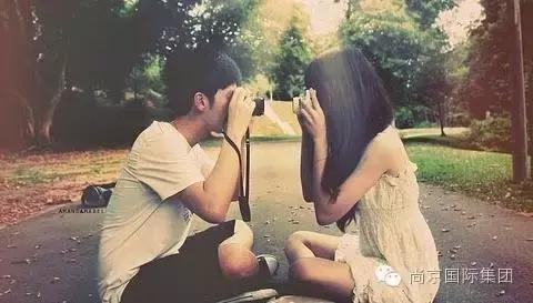 劳累一天回家，女朋友却为什么这样做？