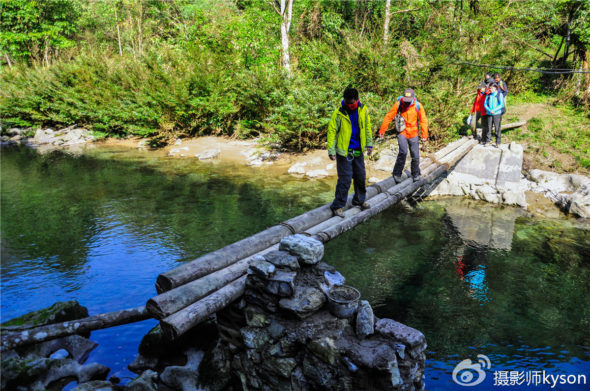 侠之梦受邀参与恩施坪坝营线路测试，冬季溯溪，冰冷刺骨，第一天