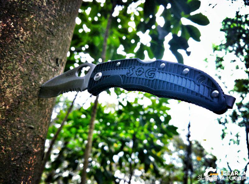 王麻子大马士革钢菜刀,王麻子菜刀好还是大马士革菜刀好