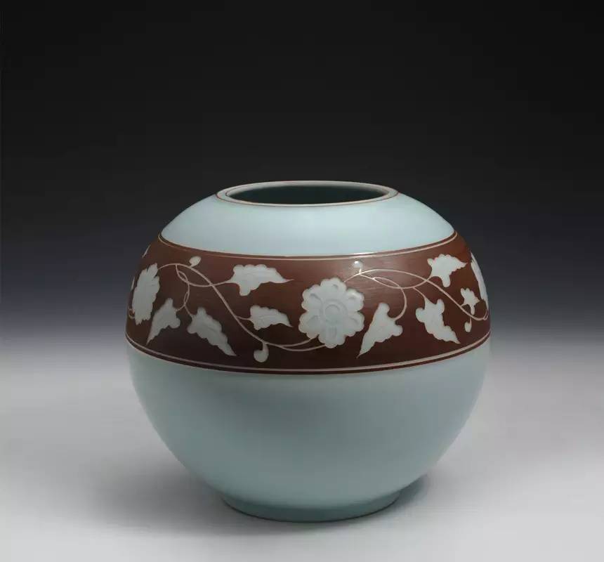 古瓷釉面莹润通透,品味古代青玉的匠心与艺术之美