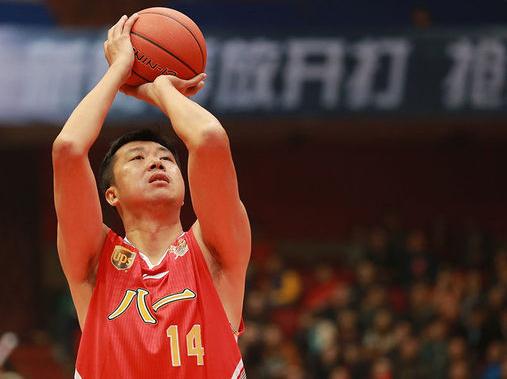 cba最强中锋是谁,cba比姚明高的球员