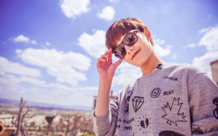 央视后台人员评价杨洋真实人品,杨洋私下人品怎么样啊