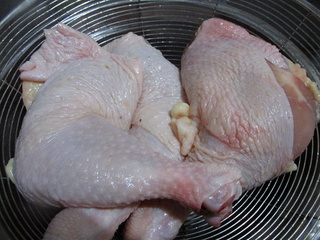 奥尔良烤鸡腿的做法,奥尔良烤鸡腿的做法烤箱家庭版