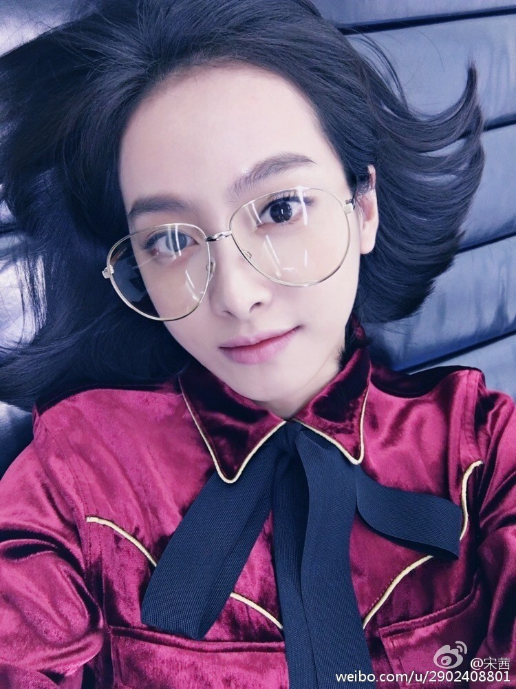 发际线太高怎么办不敢跑步,发际线太高怎样改善杨幂发型