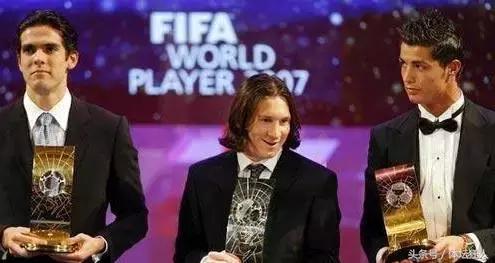 世界足球先生获胜者,世界足球对战外星人足球