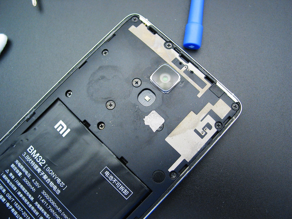 小米手机反复重启更新系统就好了,小米手机一直重启要花多少钱修