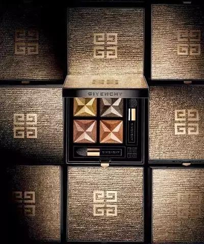 辣眼睛!Dior、Armani等大牌的鸡年限量款到底想干嘛?