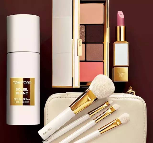 2018彩妆大牌圣诞套装,2022年圣诞限量大牌彩妆系列