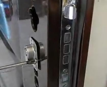 老式防盗门锁芯更换视频教程,更换老式王力防盗门锁芯的方法